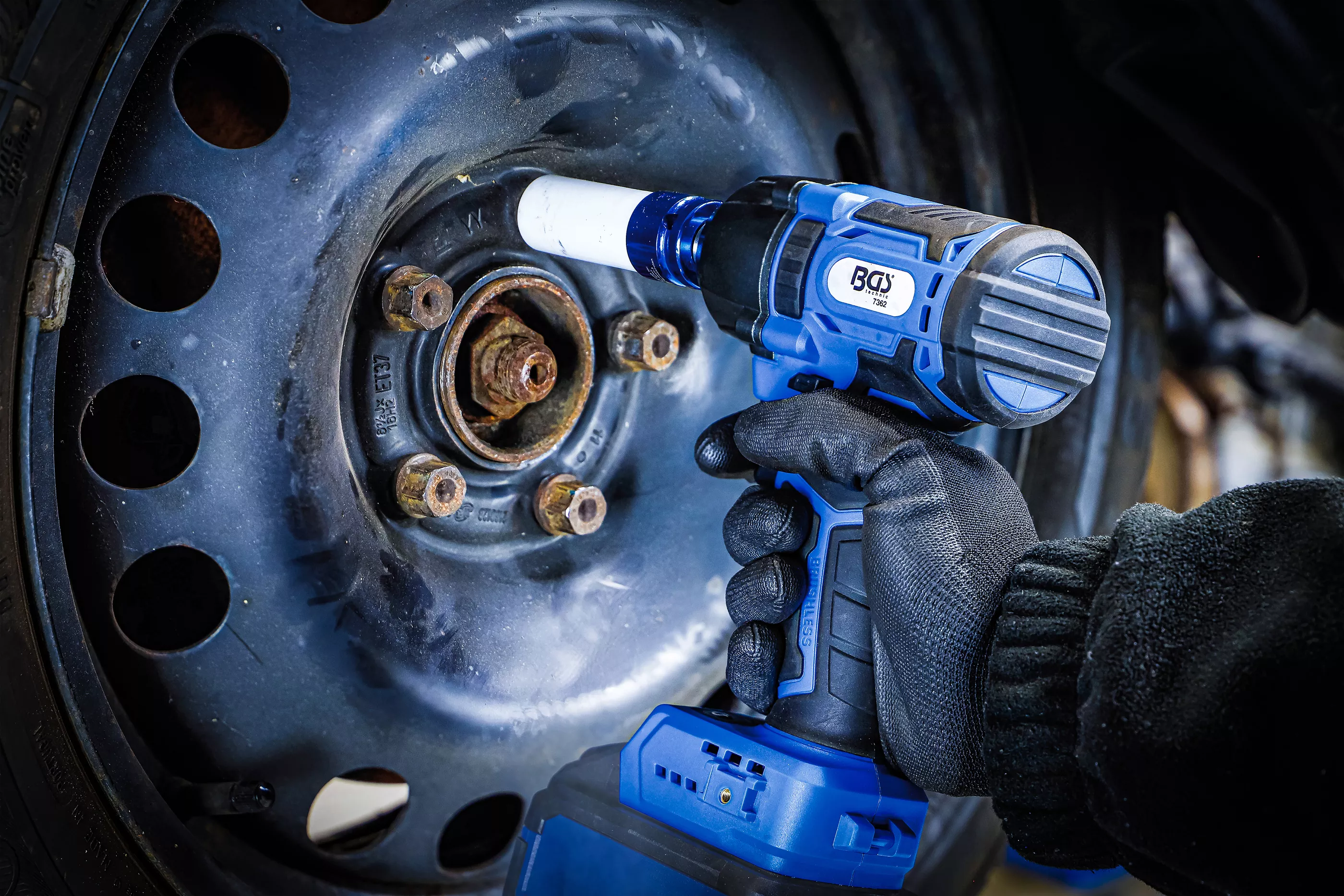 Set surubelnita cu impact cu acumulator | fara perii | 400 Nm | 18 V | cu acumulator si incarcator rapid [3]