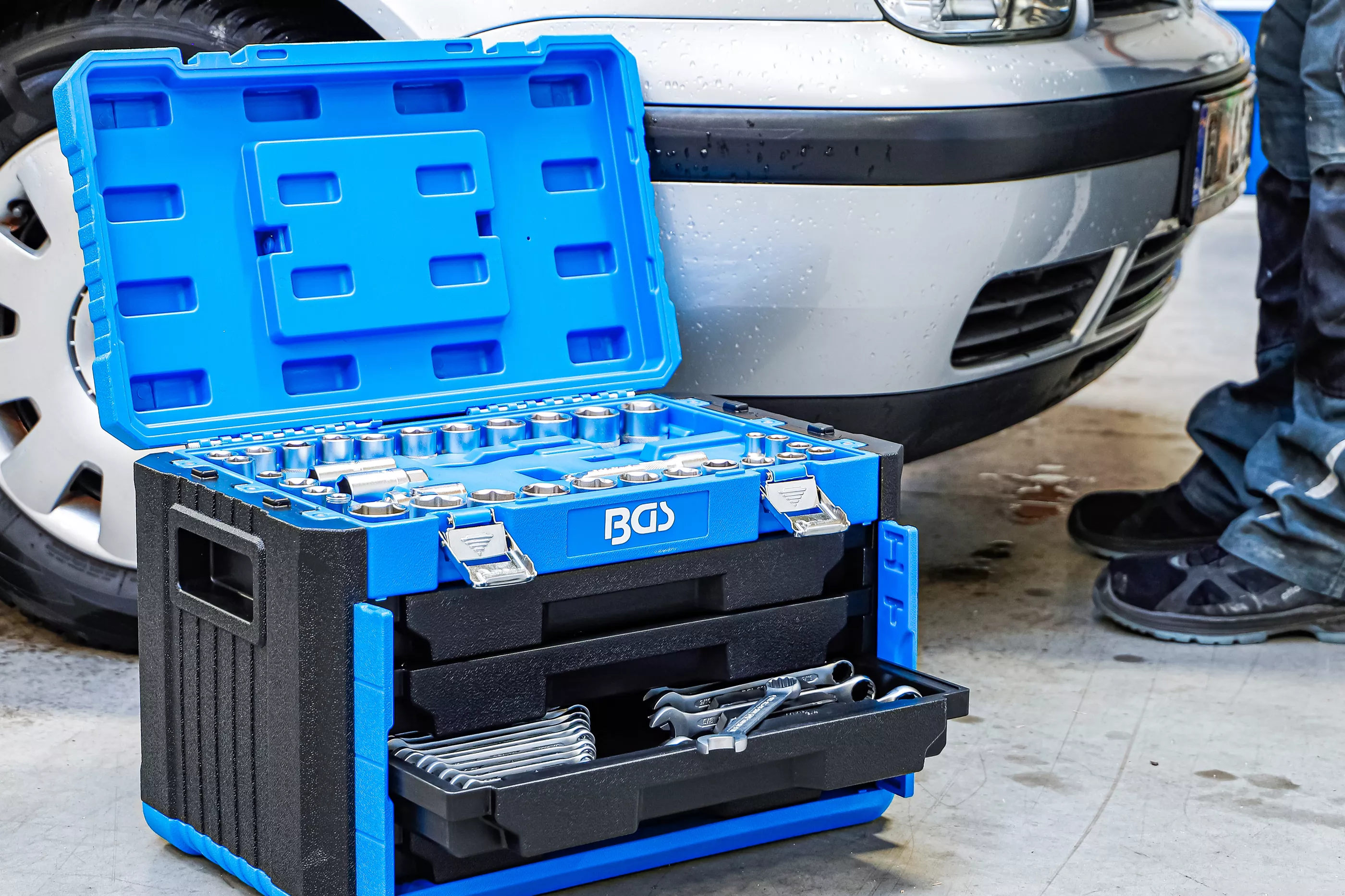 Set chei tubulare 6 colturi | Antrenare 6,3 mm (1/4") / 10 mm (3/8") / 12,5 mm (1/2") | Marimi metric si in toli | 300 piese [2]