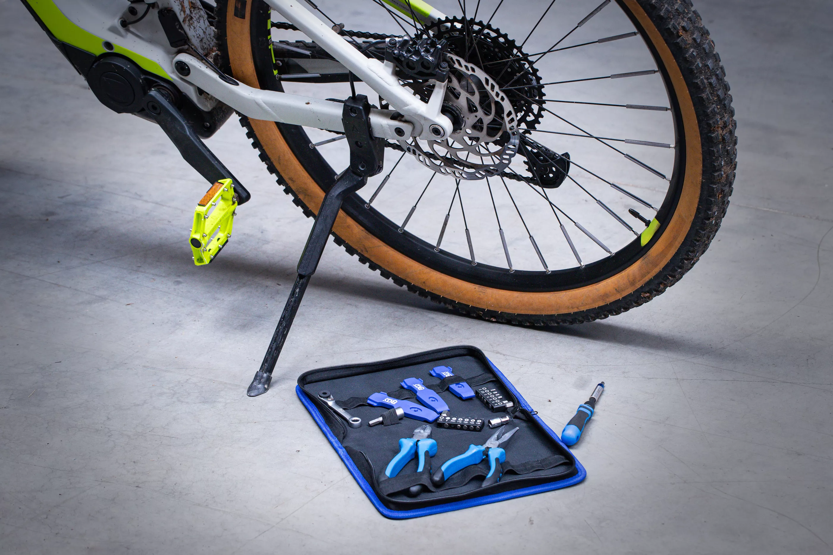 Set scule de reparatie bicicleta | 26 piese [2]