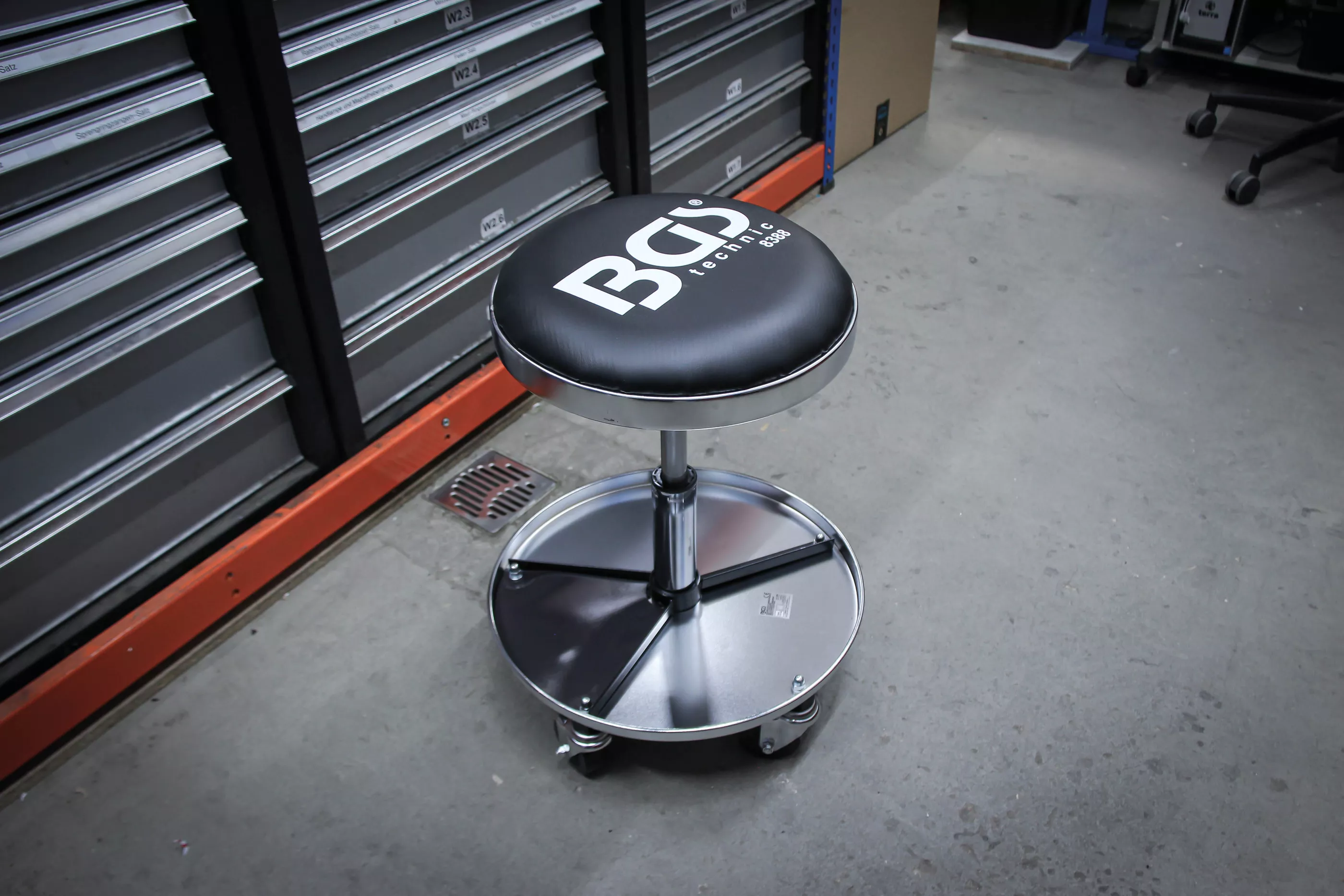 Scaun de lucru de atelier cu 5 role | o 360 mm [4]