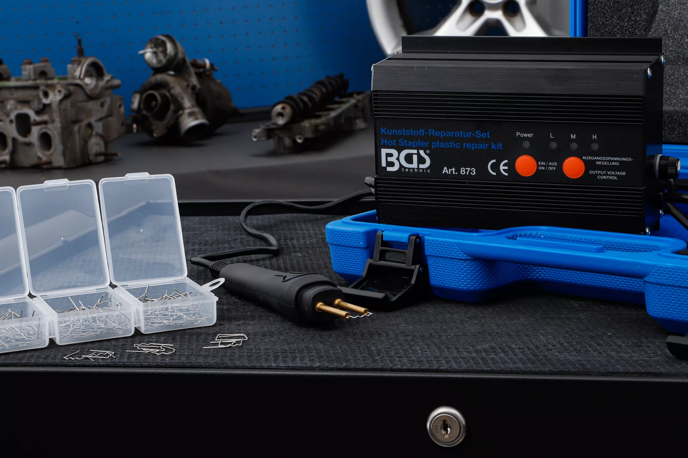 Set reparatie material plastic [2]