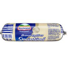 CARNE MEZELURI SI PESTE - HOCHLAND BRANZA TOPITA CU SMANTANA BATON 100G