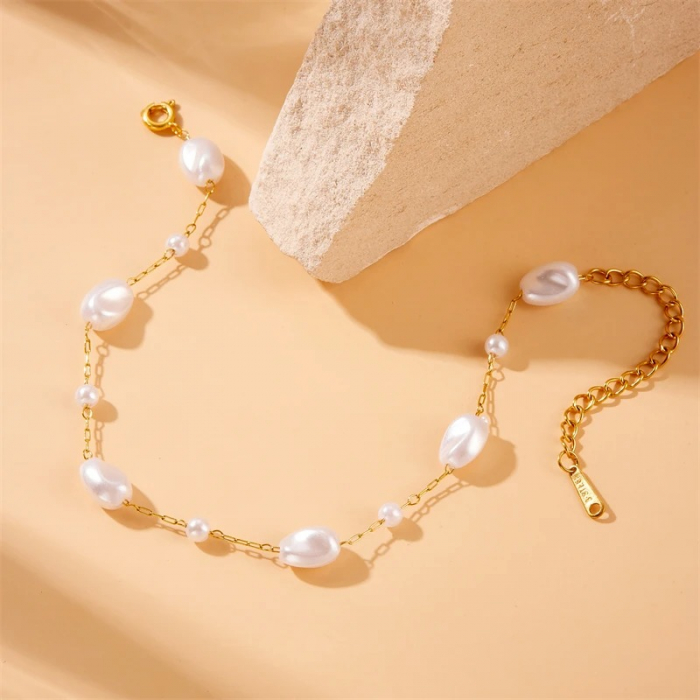 Brățară Alisha, aurie, cu perle, din oțel inoxidabil, reglabilă - Colecția Universe of Pearls [3]