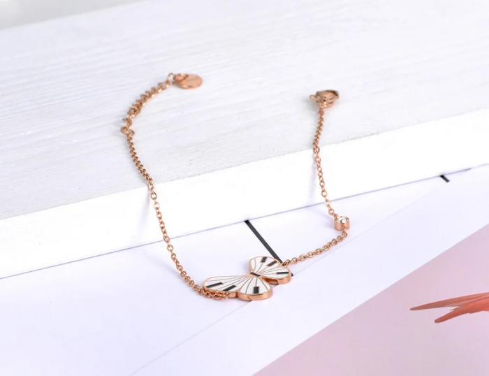 Brățară Marceline, auriu rose, cu model fluture, din oțel inoxidabil placat cu aur 18K - Colecția Parisian [2]