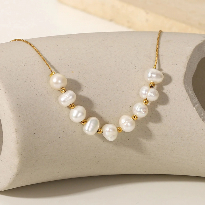 Brățară Paloma, aurie, din oțel inoxidabil și perle naturale de cultură, placată cu aur 18K - Colecția Universe of Pearls [3]