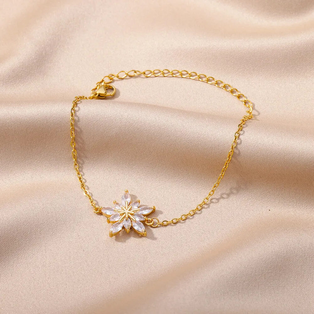 Brățară Julie, aurie, din oțel inoxidabil, decorată cu talisman stea din zirconiu [4]