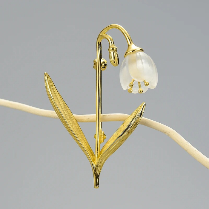 Lily golden brooch, handmade, made of 18K gold-plated silver - Metamorphosis Collection [2]