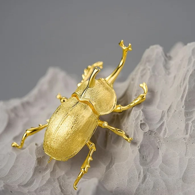 Dragonfly brooch, handmade, made of 18K gold-plated silver - Metamorphosis Collection [4]