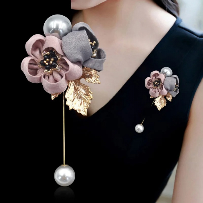Broșă Avianna, handmade, din material textil, cu perle și model floral [3]