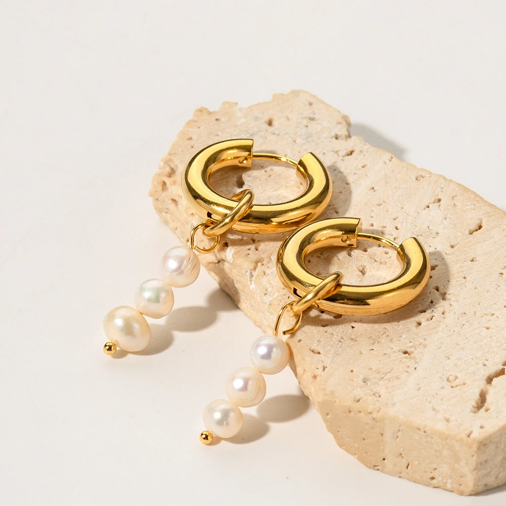 Cercei Gaia, aurii, lungi, din oțel inoxidabil și perle naturale de cultură, placați cu aur 18K - Colecția Universe of Pearls [2]