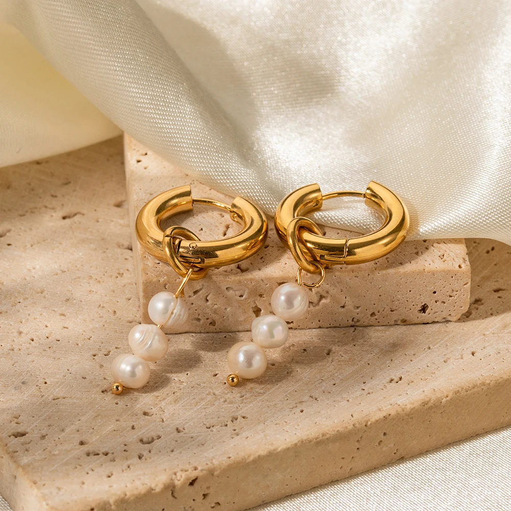 Cercei Gaia, aurii, lungi, din oțel inoxidabil și perle naturale de cultură, placați cu aur 18K - Colecția Universe of Pearls [4]