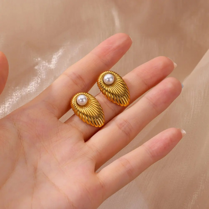 Cercei Madge, aurii, cu perle, din oțel inoxidabil placat cu aur 18K - Colecția Universe of Pearls [6]