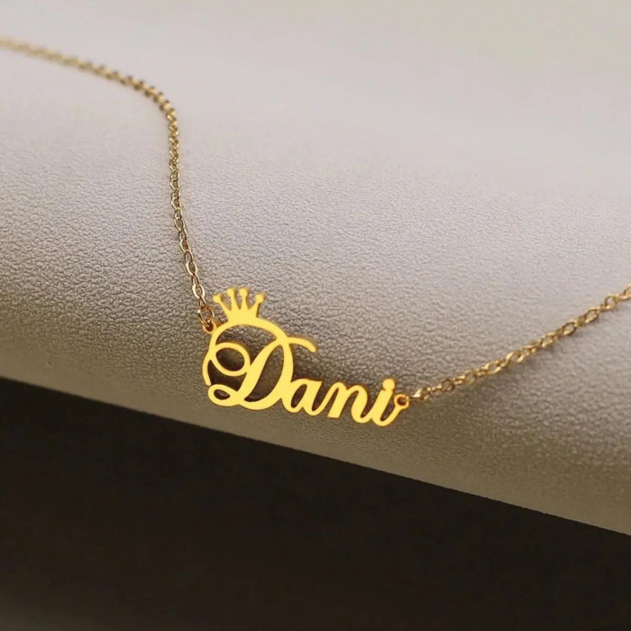 Colier personalizat Adley, din oțel inoxidabil placat cu aur 18K, cu pandantiv coroană [3]