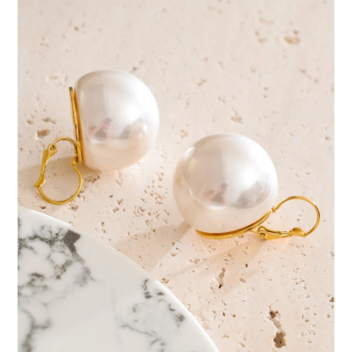 Rosaleena gold retro earrings, with oversized pearls, made of 18K gold-plated stainless steel - Universe of Pearls Collection [3]