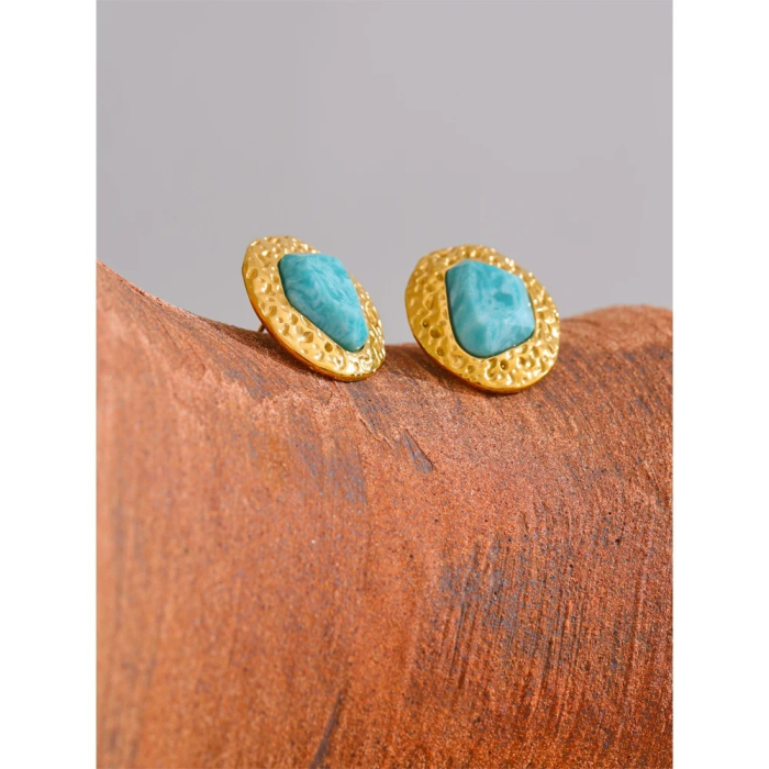 Tamika gold stud earrings, made of 18K gold-plated stainless steel and natural Amazonite stones [6]