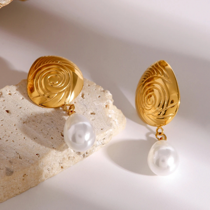Cercei Lydia, aurii, cu perle, din oțel inoxidabil placat cu aur 18K - Colecția Universe of Pearls [2]