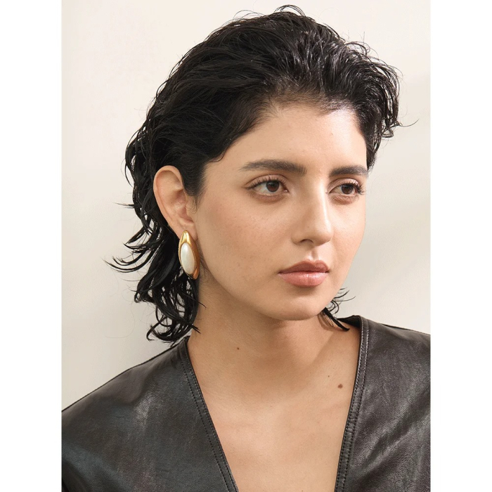 Cercei Misty, aurii, cu perle, din oțel inoxidabil placat cu aur 18K - Colecția Universe of Pearls [4]