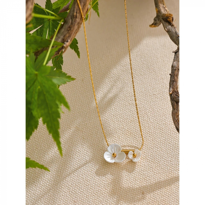 Colier Hanna, auriu, cu model floral, din oțel inoxidabil placat cu aur 18K [4]