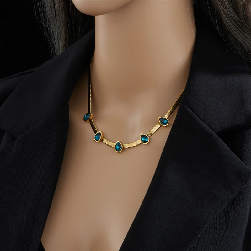 Colier Ashley, auriu, din oțel inoxidabil placat cu aur 18K, tip snake chain, cu pandantiv în formă de lacrimă [5]