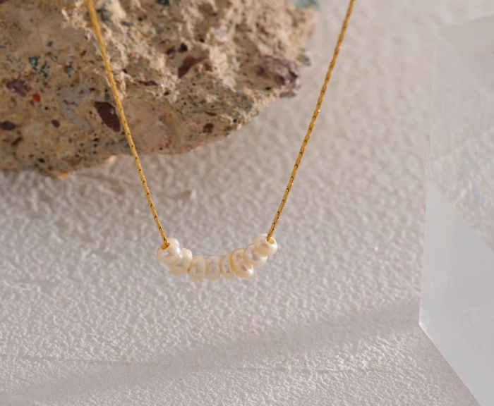 Colier Cynthia, auriu, din oțel inoxidabil și perle naturale de cultură, placat cu aur 18K - Colecția Universe of Pearls [4]