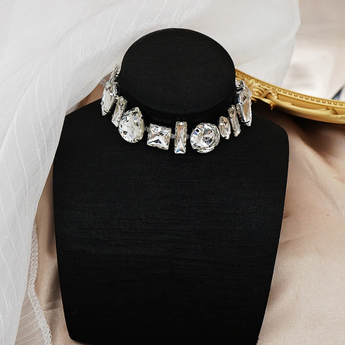 Colier Leila, argintiu, cu pietre mari geometrice, tip choker - Colecția Glamour [4]