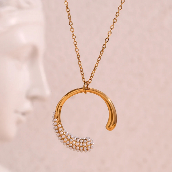 Colier Mabelyn, auriu, cu perle și pandantiv circular, din oțel inoxidabil placat cu aur 18K - Colecția Universe of Pearls [2]