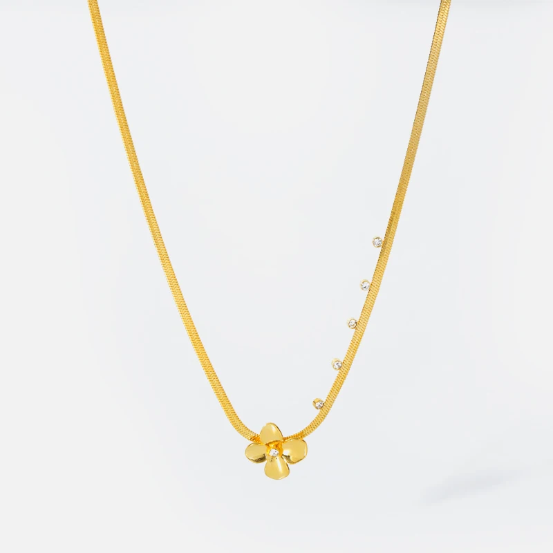 Colier Rylee, auriu, din oțel inoxidabil placat cu aur 18K, cu model floral [7]