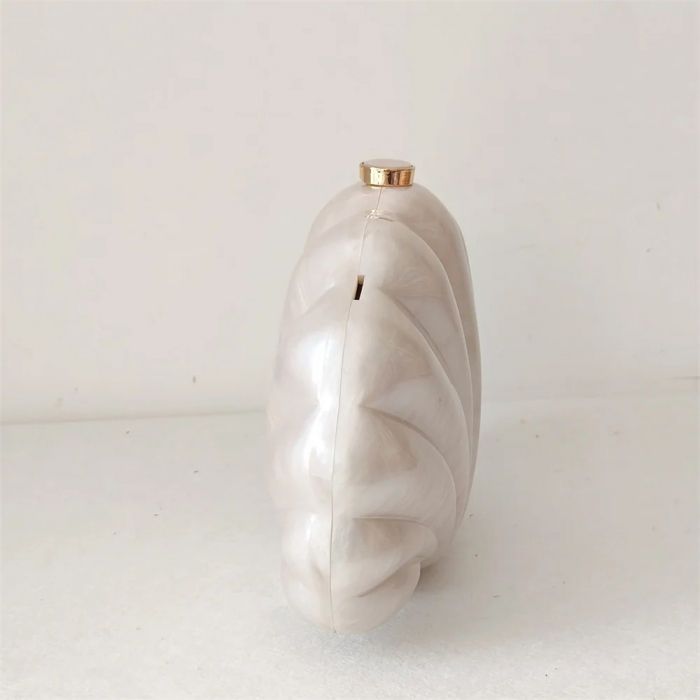 Geantă clutch premium Gia, alb ivory, în formă de scoică [6]