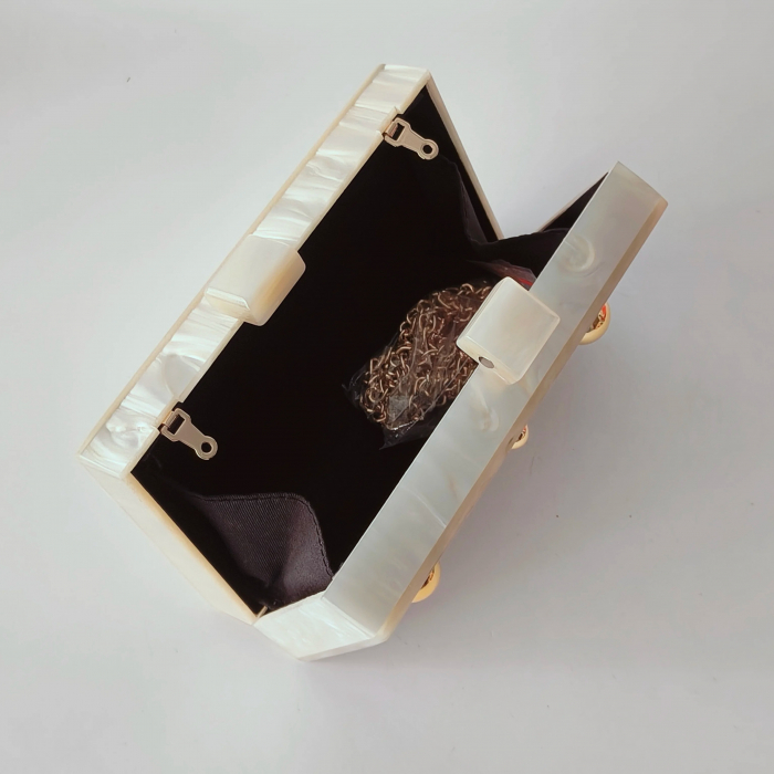 Geantă clutch premium Talia, alb ivory, dreptunghiulară, cu perle aurii [2]