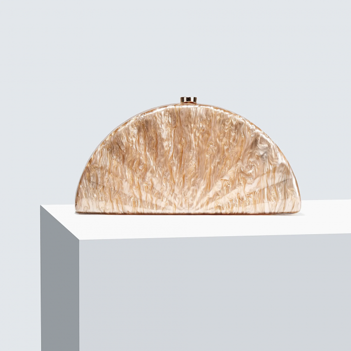 Geantă clutch premium Evelyn, aurie, în formă de evantai, cu aspect marmorat [1]