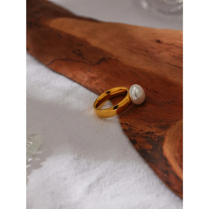 Inel Donna, auriu, clasic, cu perlă, din oțel inoxidabil placat cu aur 18K - Colecția Universe of Pearls [2]