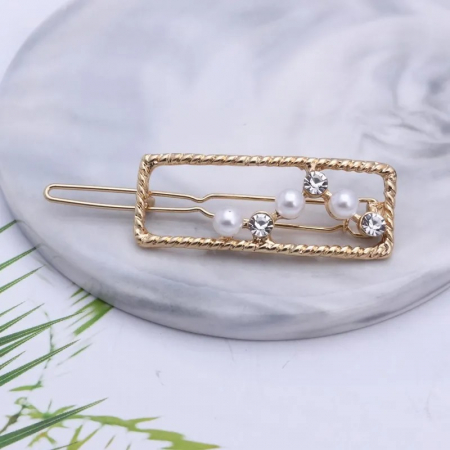 ACCESORII PĂR - Agrafă de păr Lisa, dreptunghiulară, cu montură aurie, perle și pietre de zirconiu