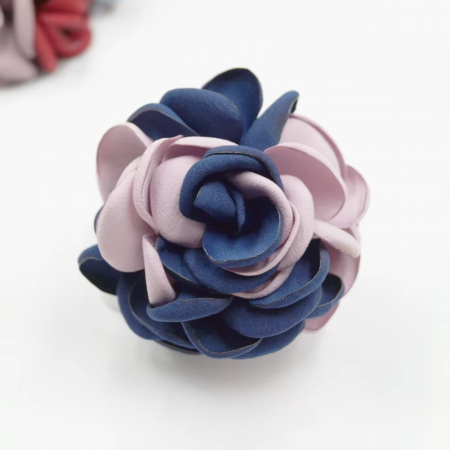 Broșă Marva, mix roz și albastru, handmade, în formă de floare [1]