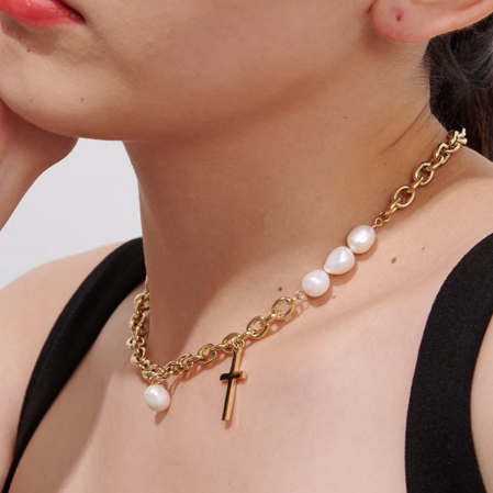 Colier Lacey, auriu, cu pandativ cruce, din oțel inoxidabil și perle naturale de cultură, placat cu aur 18K - Colecția Universe of Pearls [2]