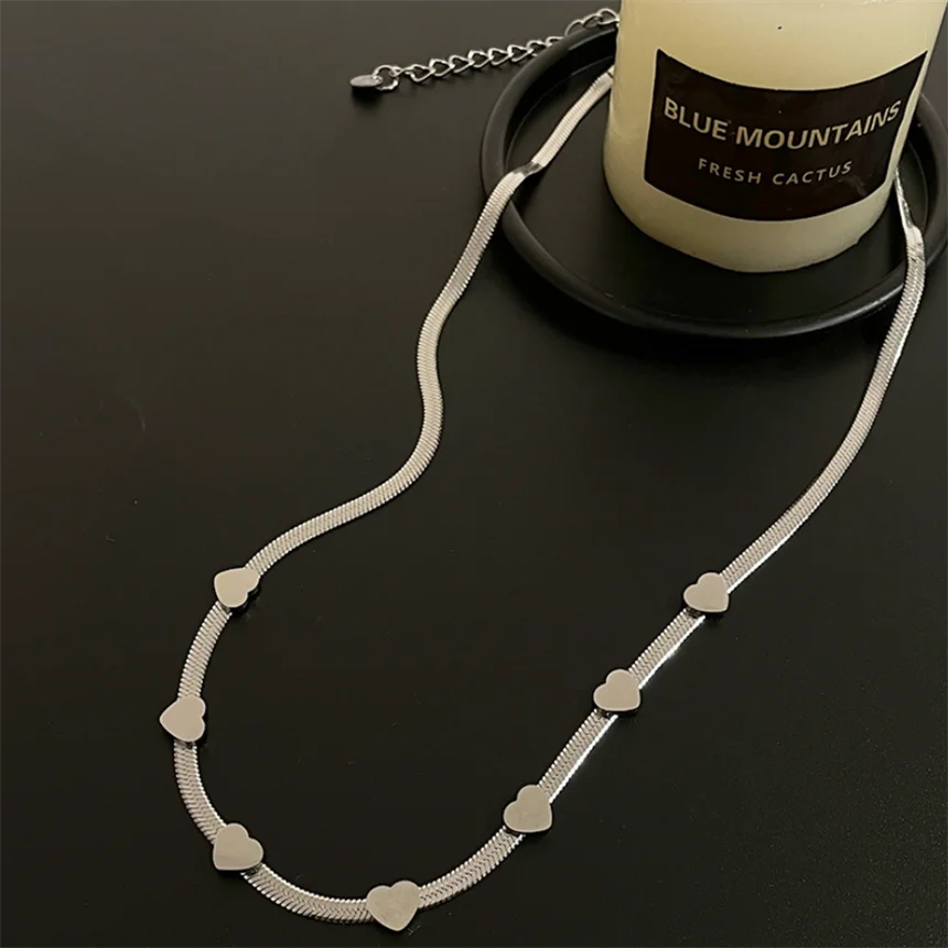 Colier Joanna, argintiu, din oțel inoxidabil, tip snake chain, model cu inimi [2]