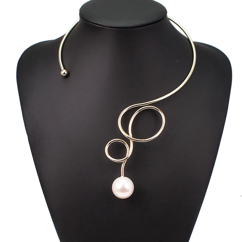 Colier Carley, auriu, tip choker, decorat cu perlă, model metal îndoit, ajustabil - Colecția Universe of Pearls [2]