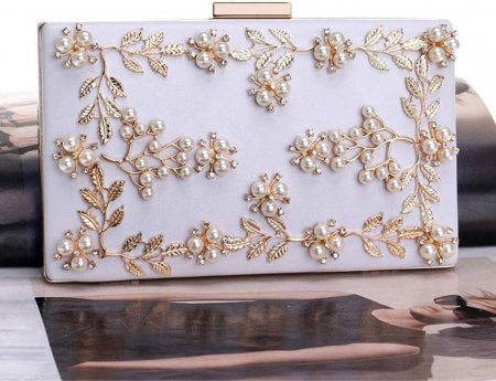 Geantă clutch de ocazie Mikaela, albă, decorată cu perle [2]