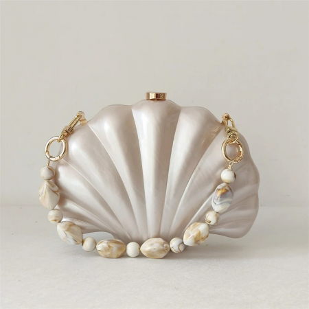 GENTI - Geantă clutch premium Gia, alb ivory, în formă de scoică