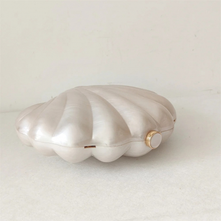 Geantă clutch premium Gia, alb ivory, în formă de scoică [4]