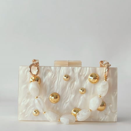 GENTI - Geantă clutch premium Talia, alb ivory, dreptunghiulară, cu perle aurii