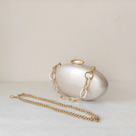 Geantă clutch premium Jolie, alb ivory, cu aspect perlat [2]