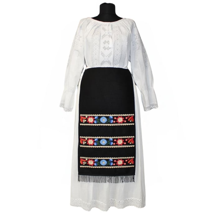 Fota traditionala IRINA [2]