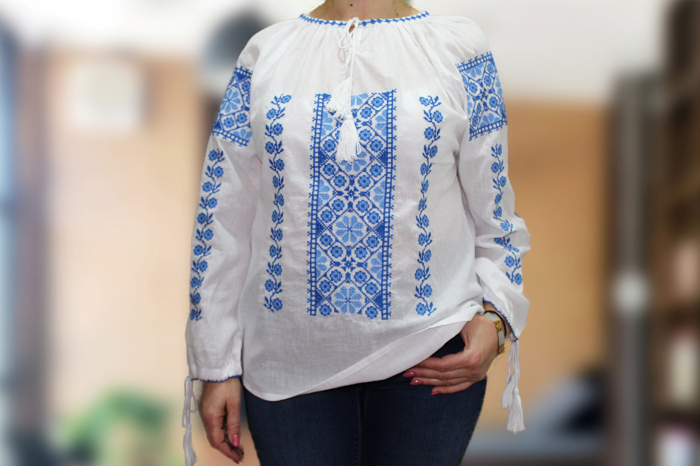 Ie dama traditionala ADINA 2 [2]