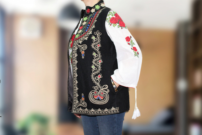 Vesta Traditionala femei DIANA [2]