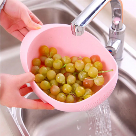 Accesorii bucatarie - Castron de plastic si strecuratoare, multifunctional 2 in 1