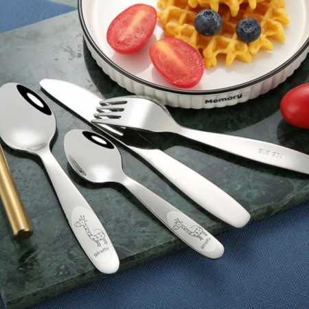 Set 4 tacamuri pentru copii inox [4]
