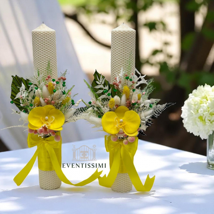 Set lumanari cu arnjament floral pentru cununie nunta personalizabil alb-galben [2]