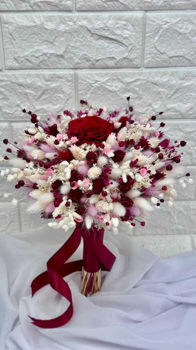 Buchet flori naturale uscate și trandafir criogenat grena, personalizabil, ideal pentru cununie civilă, nuntă, mireasă sau cadou [2]