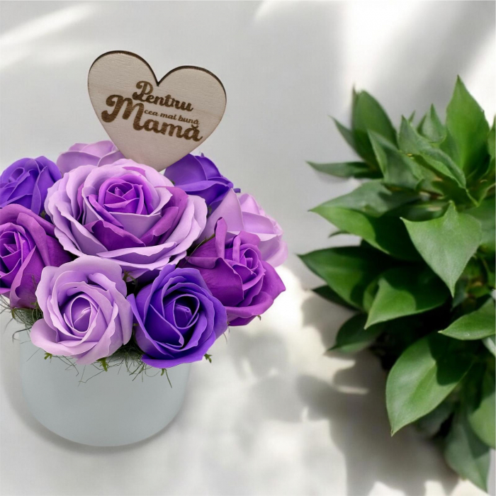Aranjament floral cu trandafiri si topper Cea mai buna mama - personalizabil [3]