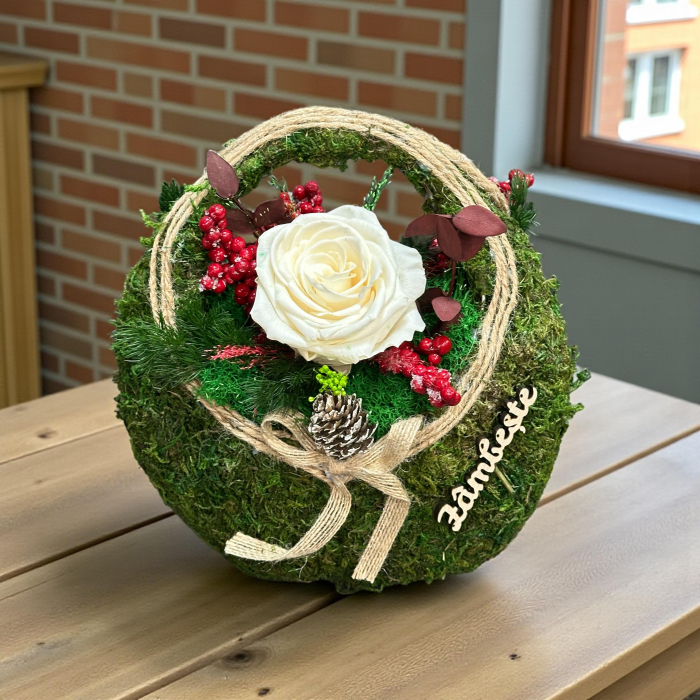 Aranjament cu licheni naturali, trandafir criogenat și elemente decorative naturale – decor premium de lungă durată [2]